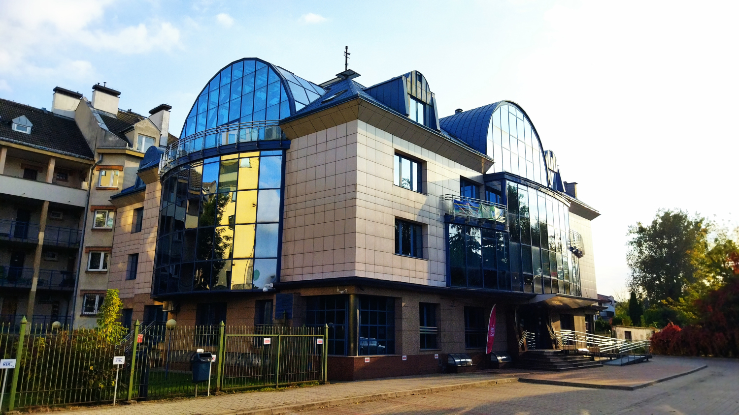 Zdjęcie architektury budynku Siedziba Krajowej Izby Rozliczeniowej